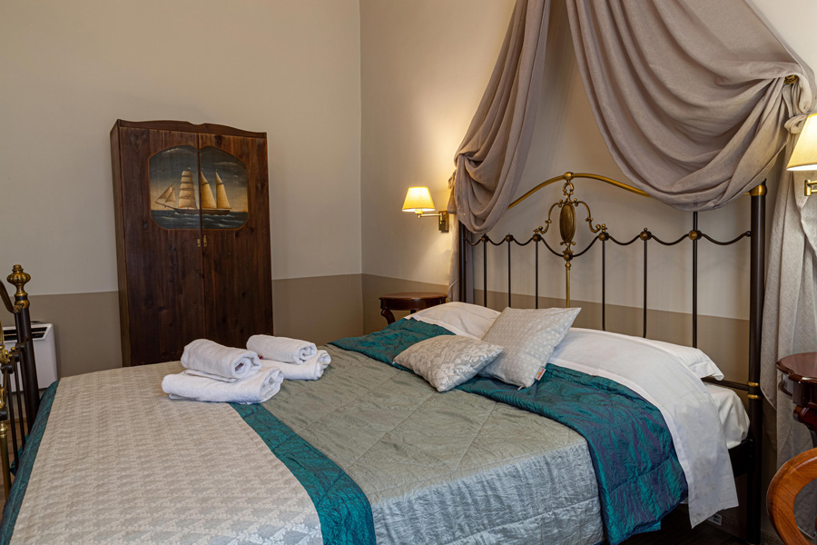 Althaia Pension Nafplio - Valerian Superior Double Room Double Bed